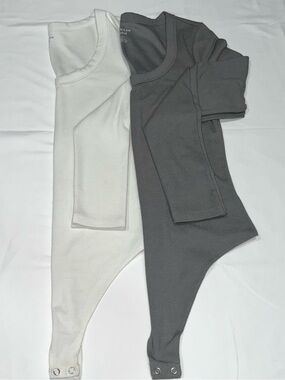 American Eagle Outfitters White and Gray Long Sleeve Ribbed Bodysuits